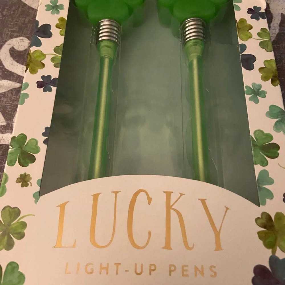 Corinne Haig Shamrock Design Light Up Pens